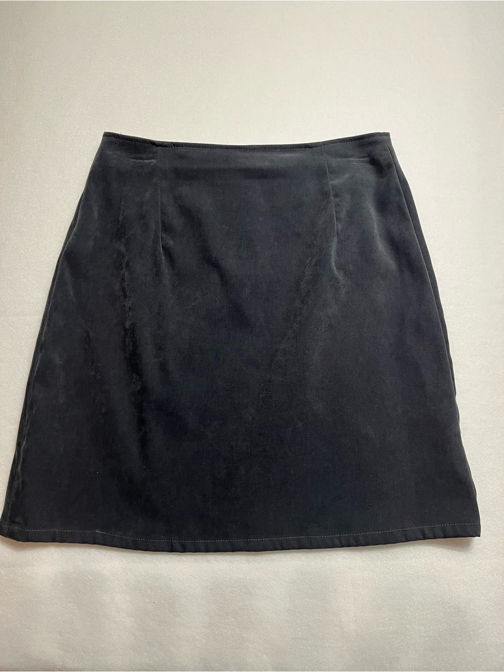 Y2K Bentley Black Mini Skirt - Timeless A-Line Style